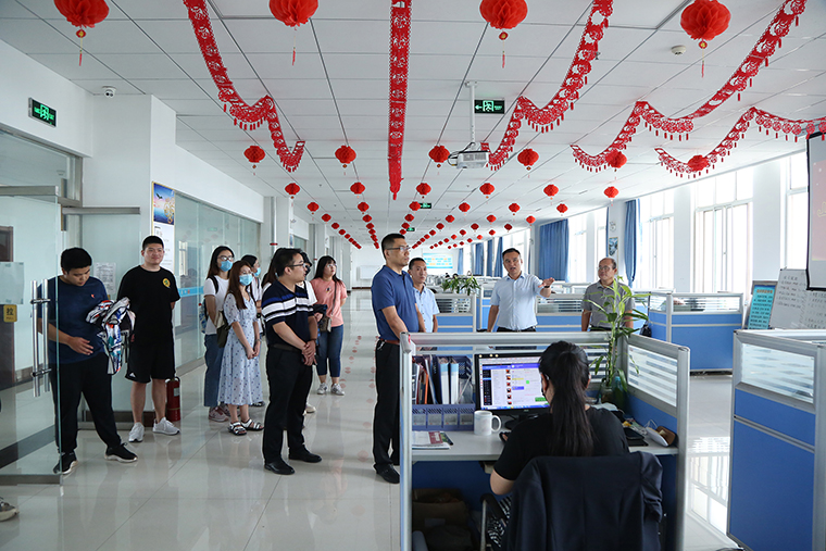 Warmly Welcome The Teachers And Students Of Shandong University Of Political Science And Law To Visit China Coal Group